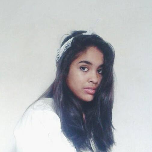 Pernambucana com orgulho, cursando jornalismo,19 anos e muito feliz!