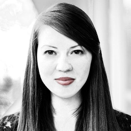 mom of cats and a dog. loves travel&sun. addicted to sushi&movies. tweets in dutch&english. knows how to cocktail.