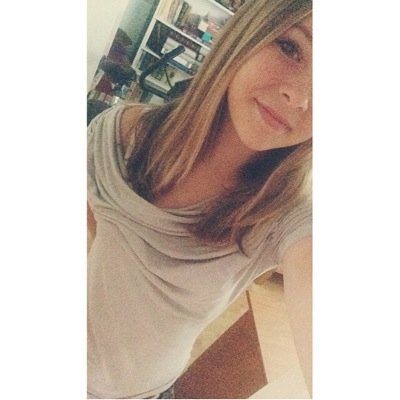 Baby iloveyouu schattie, je bent de beste tweemans die er is ik kan niet zonder je baby, me alles je bent van mij. Ik hou van je, dikke kus Sanne