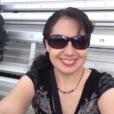 Just an all american girl who loves the Lord, her country, football, music, and all life has to offer. Also MBA extraordinaire. :)
Instagram maddogmargie