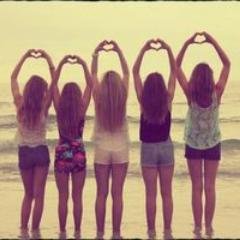 mundo_guapas's profile picture. Nos encanta la joda y escabiar, nos quejamos de las putas y cada una de nosotras lo es. Since 10/08/2014