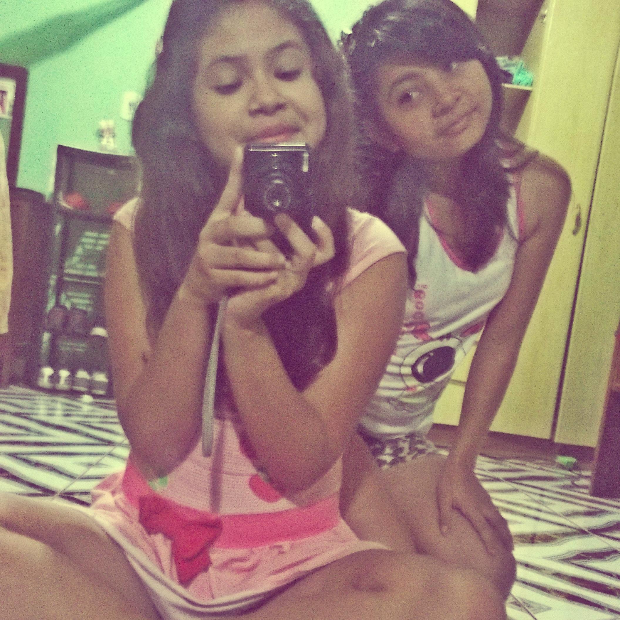 - Filinha De Papai, Sou Sim Sab Pq? Pq Eool Posso... Flw, Flw' :-)