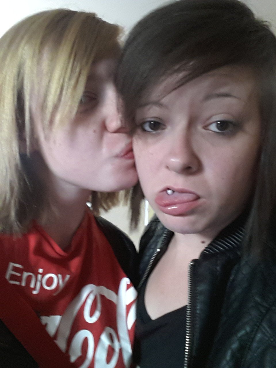 Tammywoopah's profile picture. Bi/pan . Engaged to my bestfriend. kickboxer. Daydreamer.