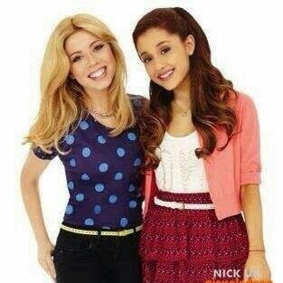 -Coder
-Rewinder
-Harmonizer
-Katycat
-Arianator
-Lovatic
 Instagram: @karlaespinosa95
Siempre Juntos,siempre!!