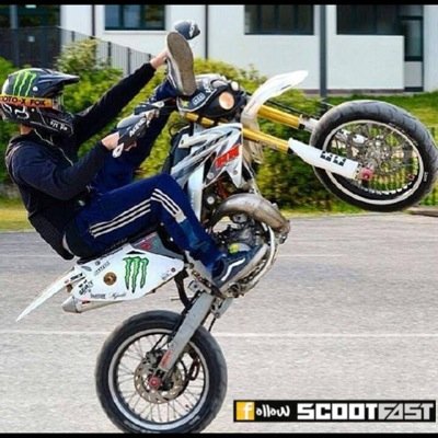 RosterElements's profile picture. 