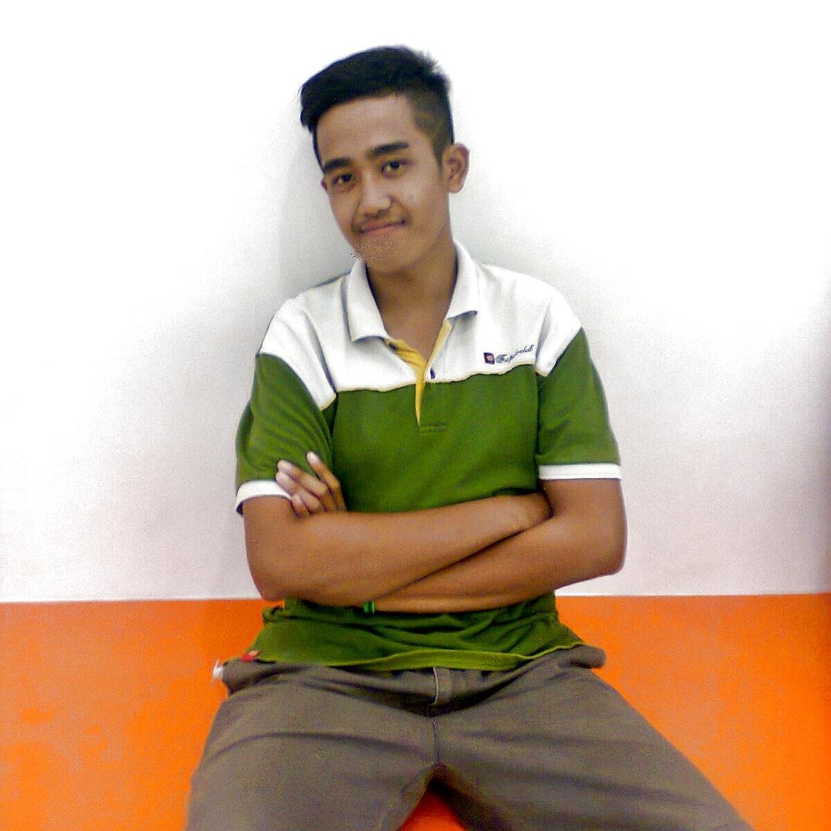 Awgku Mohd Syazwan-Sarawak-19-Wechat id awgs43-FB Syazwan Wan
#Follow me! I will follow you back =D