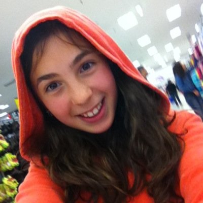 Im Katia.. And im happy to be me... Please people im not here for arguing and fighting... So yea..  my sisters bday today!!