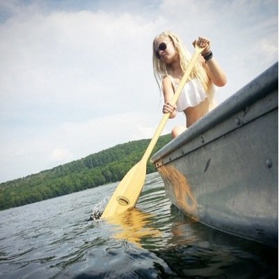 elly_pond's profile picture. 