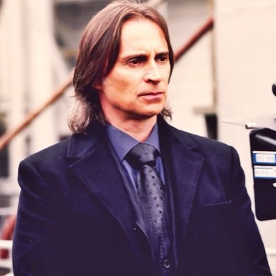 Villains don't get happy endings. Pawnsbroker & attorney - Need a dependable lawyer? Call me. @MoreThanATeaCup brings out the best in me. // #OUATRP