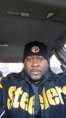 Mylessr's profile picture. 