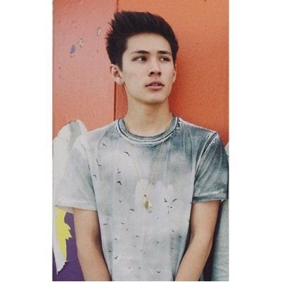 Hi loves, this it's a free follow from @MagconBoysBCN so please go follow her xx