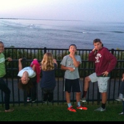 maxbz718's profile picture. 