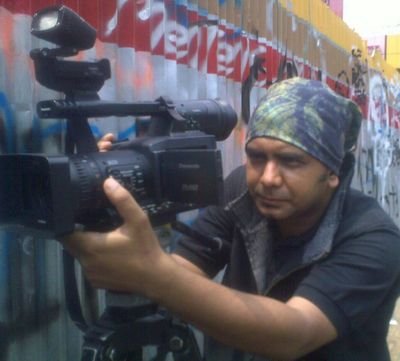 umarfb's profile picture. Video Journalist, a man with four Srikandis.. Faizah (mother), @butternie (wife), #Aqlaya & #Anbya (daughters)..