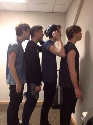 Congratulations!!! Your sunshine followed you!! Free follow from @iwant5sosdees and @5SOSinAZ bc they love you! Follow them back! ♥