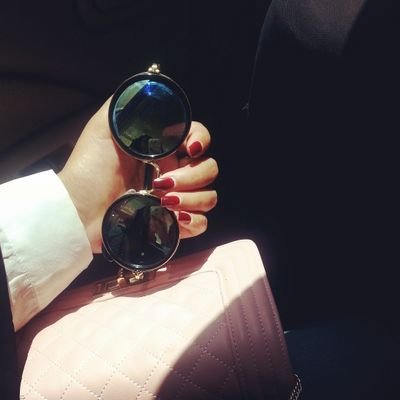 Nonraalqhtani's profile picture. ‏‏‏تاه الطريق من لحظة التوديع 
كيف العمل قلّي و فين ألقاك !