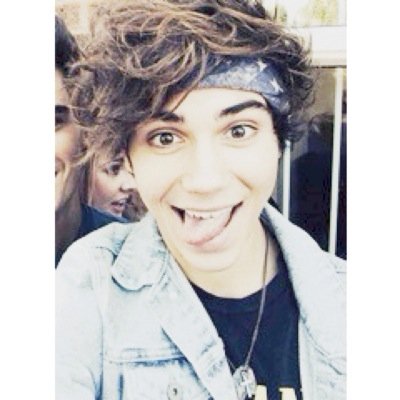 testlayout_'s profile picture. 