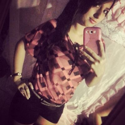 soy tranquila amo a mis sobrinos A M J K J  ...soy obsesionada por vivir mi vida ...MI IDOLO ES DIOS