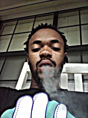 YellaBread's profile picture. #Montana