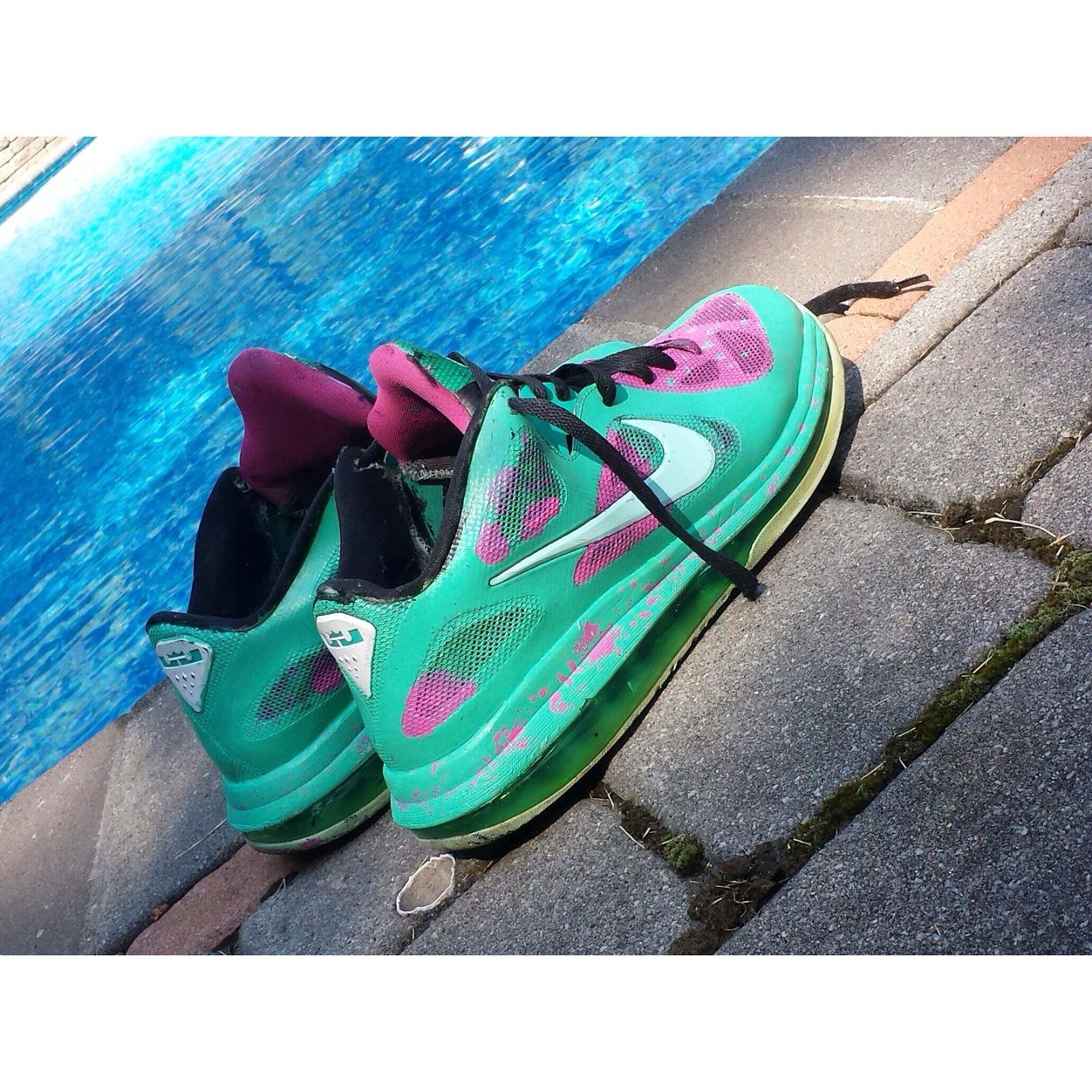 jnjs custom kickz
email:jandjscustoms@gmail.com