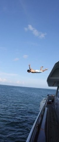 Jacob_Yeoh's profile picture. Loves Jesus, dabbles in technology, swims seas, cycle roads, and runs the Earth