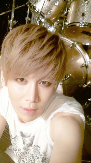 praetorly's profile picture. (not real)