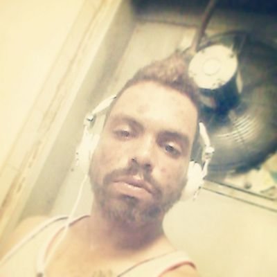 Well all i can say iz that im me...i hate social networks but but i love haters, or em i just dyslexic...idk u decided?