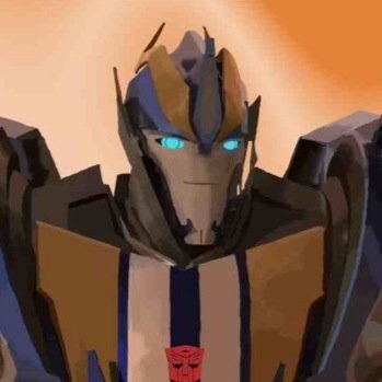 Yo im smokescreen the new and horroic member of team prime i will become a prime, i finally found out who my mother is {he gulps} megatroness