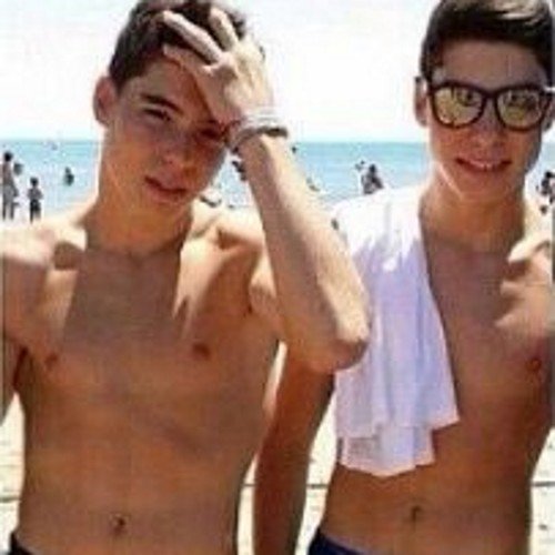Apoyo dedicado a los guapísimos gemelos de @DanieloviedoM y @_jesus_OM . GEMELIER