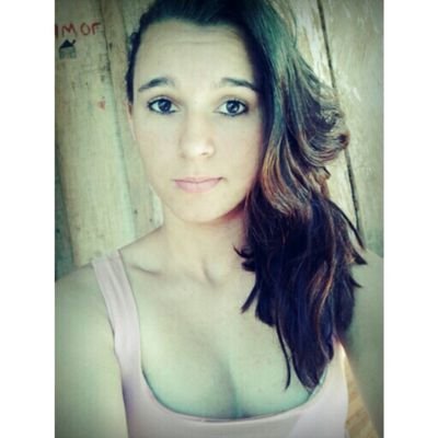 Sorria mesmo sem motivos ✌