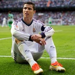 Jogador de futebol do clube Real Madrid. Nacionalidade : Portuguesa