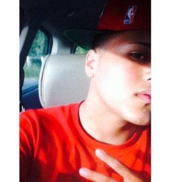 Dreams worth more than money (/.^)/