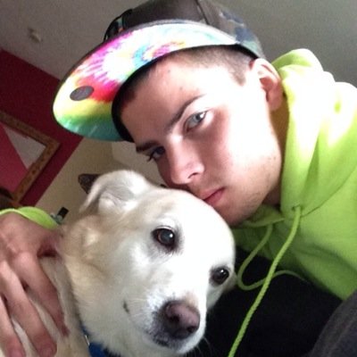 Ethan(Assistant to the regional manager) R.I.P. Dad | R.I.P. Shayne https://t.co/NY9vtzXsmp https://t.co/F7QfdjdS0R