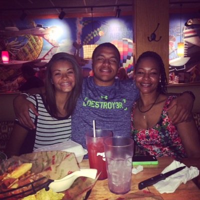 Football_Iive32's profile picture. Forever taken by @AlexaStephenson