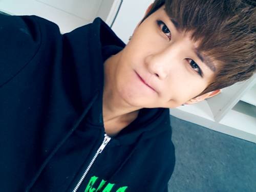 K-pop Lover , Mahilig sa Black XD
