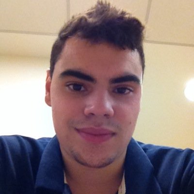 Não amadureça demais, lembre-se: Até mesmo a fruta quando muito madura acaba por estragar. Tenha sempre seu lado Muleque de viver a vida.