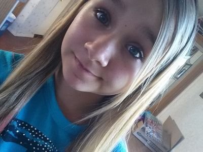 AlainaSchubert's profile picture. Trying to make a youtube! go follow @camsbootyishawt and @baileymayann btw hope you like my book. #HardCandy