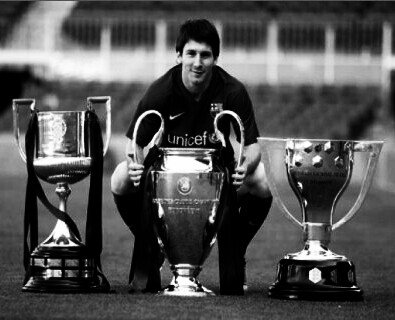 Si, CULÉ. Lo más objetivo que vas a encontrar por aquí. Amante del juego que Pep nos enseñó en su día. YO AMO EL BALÓN (Josep Guardiola)