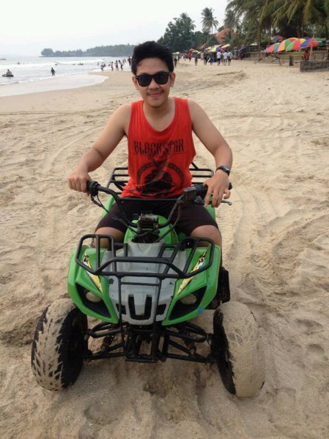 asepsuhendarII's profile picture. believe me, whoever later my companion, I will not disappoint! @SKINVespaFamily #ForzaMilan #Redcandyromanticscoot #22agustus:*