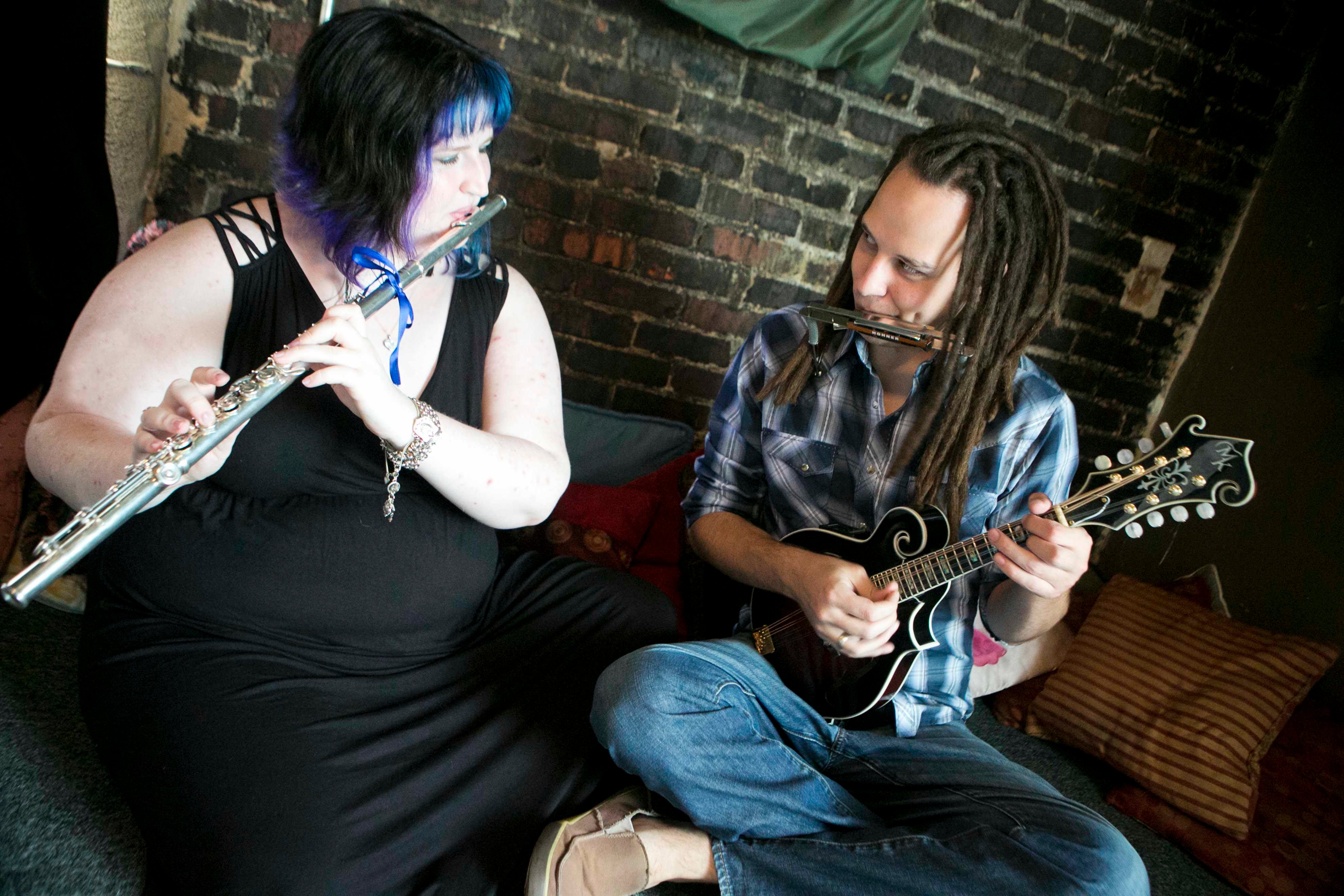 folksy, flute-y, guitar-y, harmony