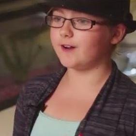 I am a kid who loves to cook and share her recipes with the world.