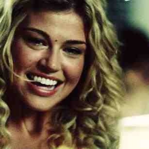 Names Jessica....call me Jess. Look on the bright side....Youre alive. [SPN||season 1||RP]