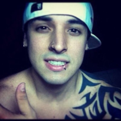 Faceee : http://t.co/rGb38mFOic
Snap : diegopakitao
Insta : @diegopakitao