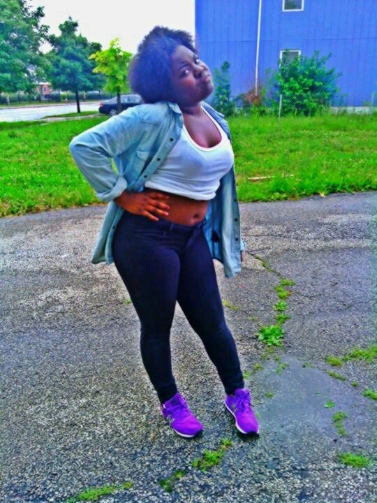 Young . Pretty . SINGLE . thick . DARKSKIN