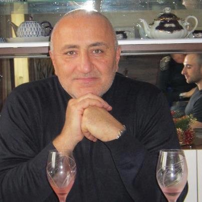 IaniSimeonov's profile picture. 