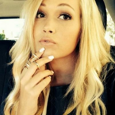 Full name: Breanna Rose Davenport.
Personality: Friendly, sarcastic, caring, loving, curious, brave. #RolePlay