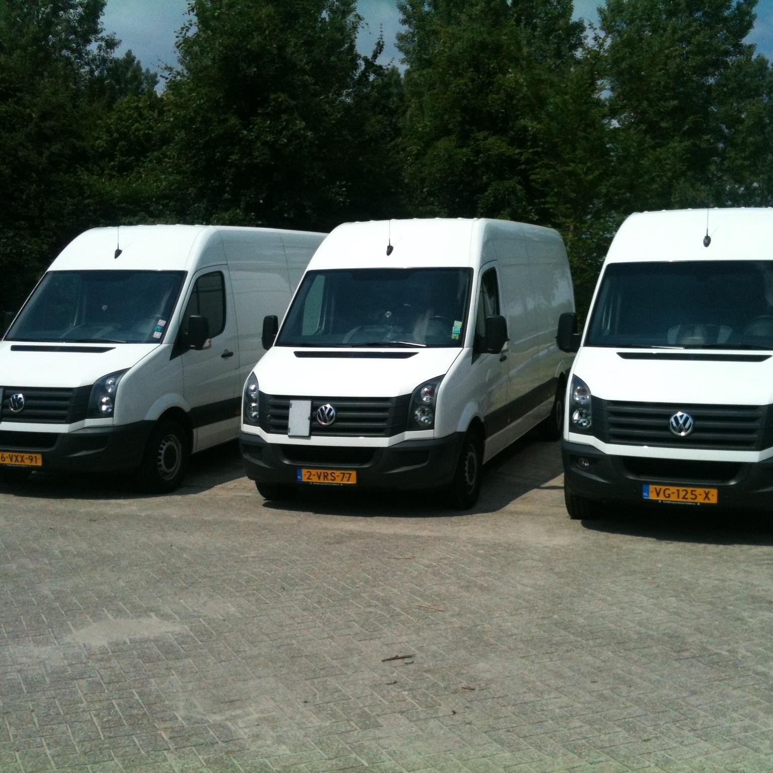 koerier met stationwagon en 3 x crafter XXXL  (max 5 europallets tot 900 kilo) voor vervoer door geheel europa, ook voor uw ADR 0654786116
