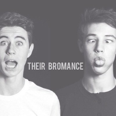 completely and utterly obsessed with everything. justin bieber, janoskians, nash, carter, cam and o2l. #glicetomeetyou