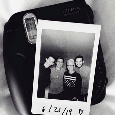 Free follow from @_dmhx ! :) 

Remider : You're Perfect ! ღ