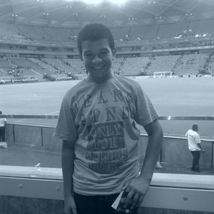 moreno_luis12's profile picture. inerriclable