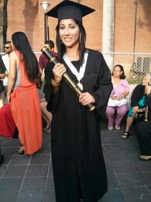 Futura psicóloga de la UCLA... En pro de mejorar el pensamiento de la humanidad. Amante de Cristo.